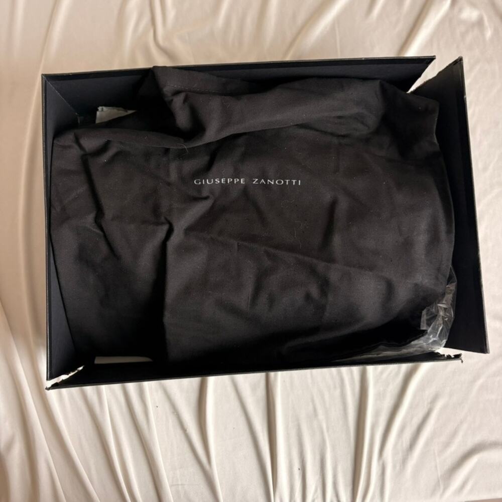 Giuseppe Zanotti Bonny Stretch Boot in Nero - Store Floor Model, Size 39 - Picture 16 of 16